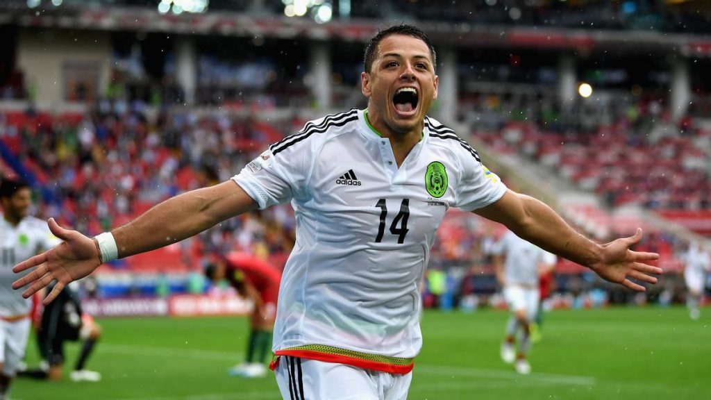 Mexico and ex-Man United star Chicharito apologises for sexist comments