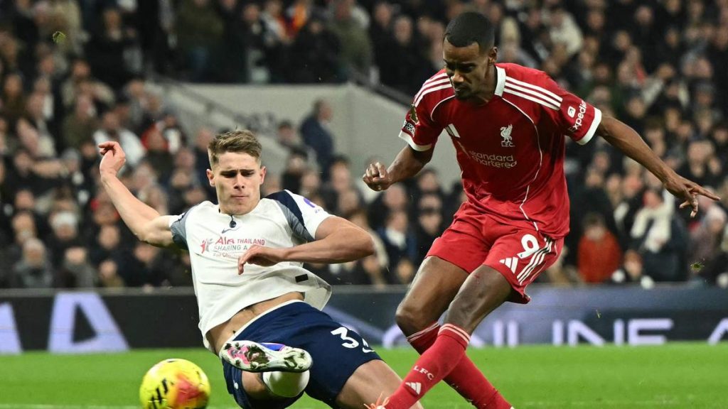 Liverpool manager Slot blames ‘reckless’ van de Ven for Isak’s injury