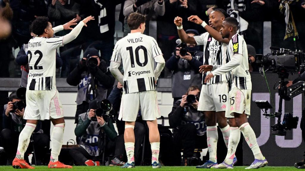 Serie A: Juventus thrashes Napoli to bolster top-four hopes; Roma holds Milan to a draw