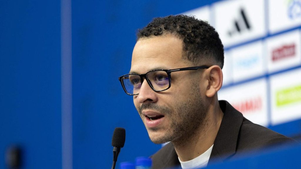 Liam Rosenior leaves Strasbourg and confirms he has an agreement to manage Chelsea