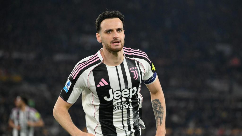 Serie A 2025-26: Juventus plays out 3-3 draw against Roma; AC Milan beats Cremonense