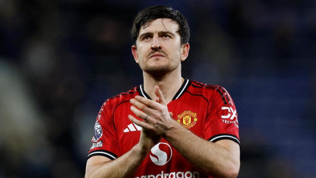 Harry Maguire extends stay at Manchester United until 2027